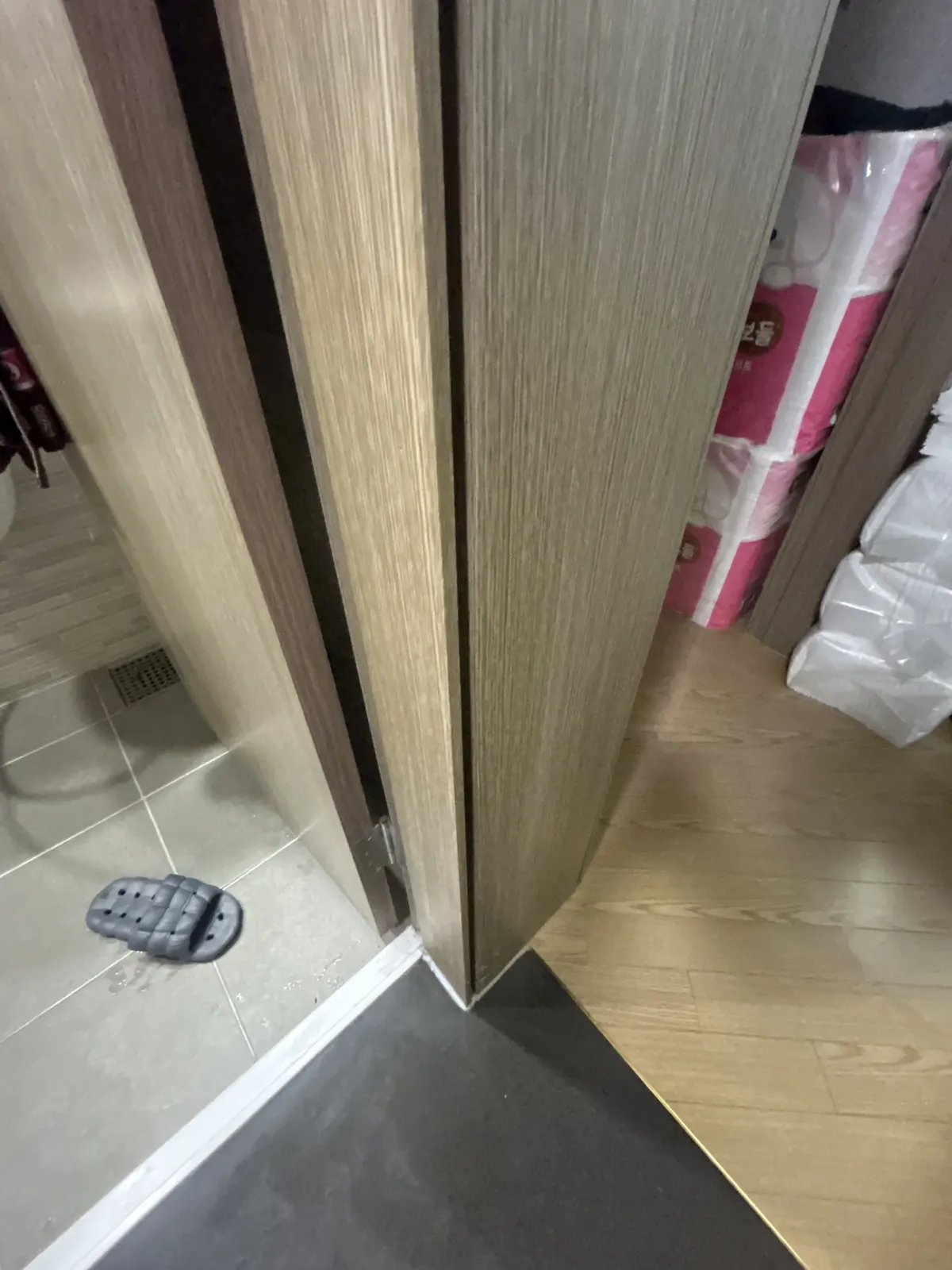 힐스테이트평촌역 문 몰딩 교체 작업 후 실제 사진